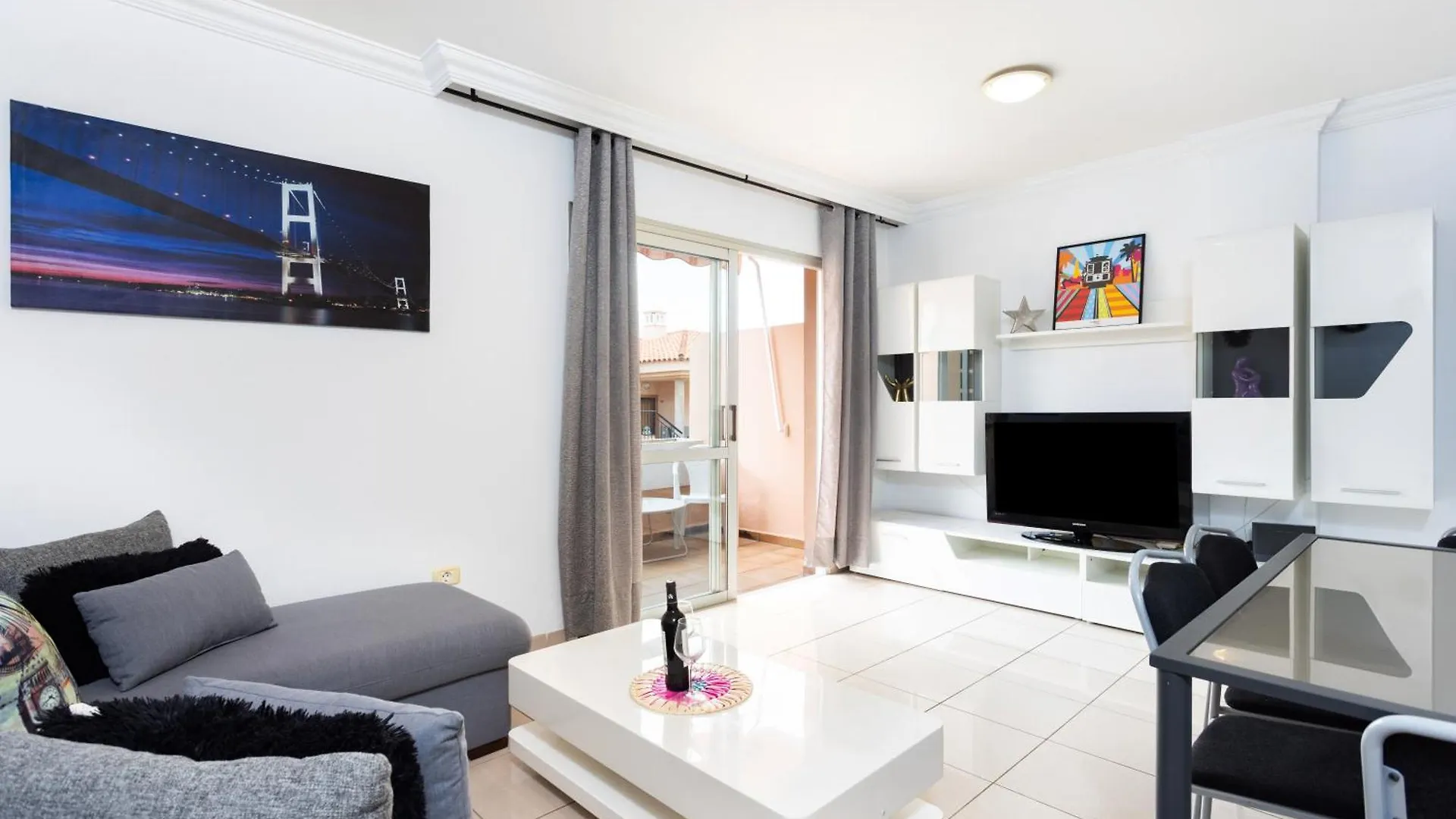 Home2Book Los Cristianos, Pool & Beach Los Cristianos  Spagna